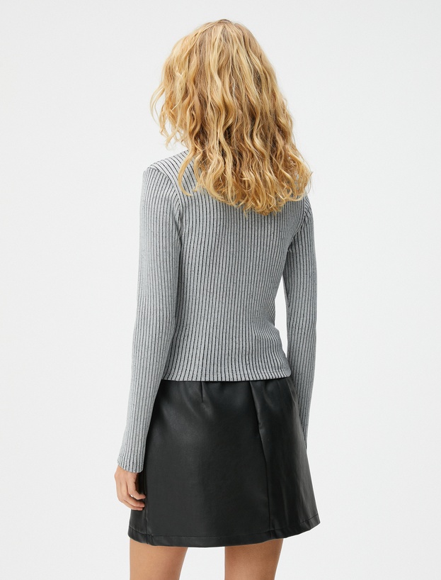   Водолазка женская в рубчик Slim Fit