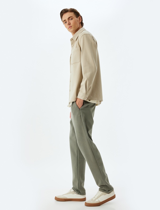   Спортивные штаны мужские Slim Fit с карманами и шнуровкой